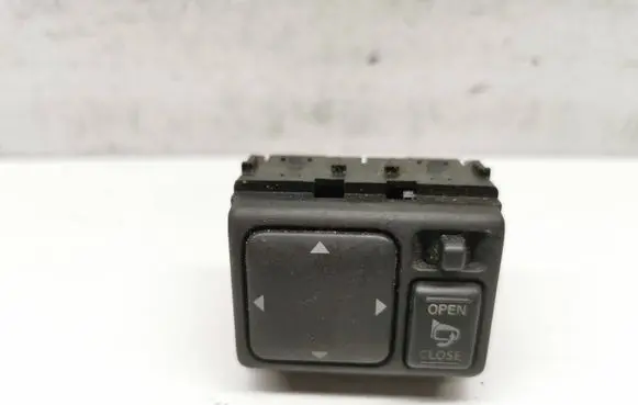 Nissan X-Trail T30 Wing mirror switch