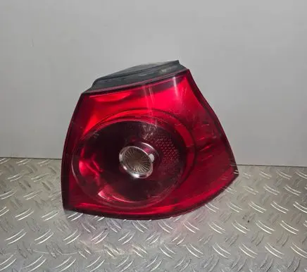 Volkswagen Golf V Rear/tail lights 1K6945096AC 89031823