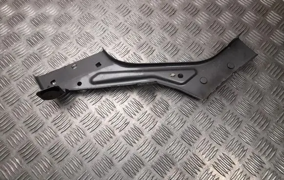 Renault Kangoo III Fender mounting bracket 620438763R