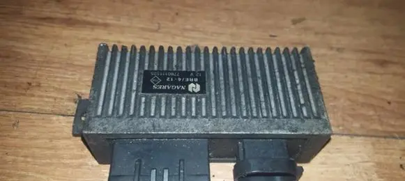 Renault Kangoo I Glow plug pre-heat relay 7700111525