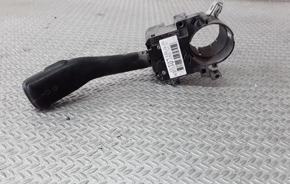 Audi A6 S6 C5 4B Indicator stalk 8L0953513G