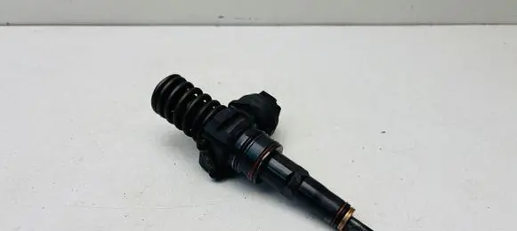 Audi A3 S3 8L Fuel injector 038130073AL