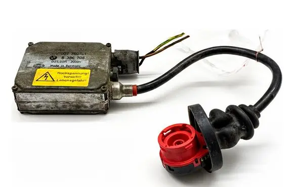 BMW X5 E53 Voltage converter/converter module 8386708