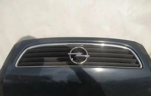 Opel Zafira A Front grill