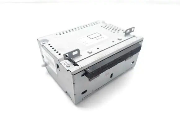 Audi A1 Radio/CD/DVD/GPS head unit BM5T-18C815-HK E1110R-035513