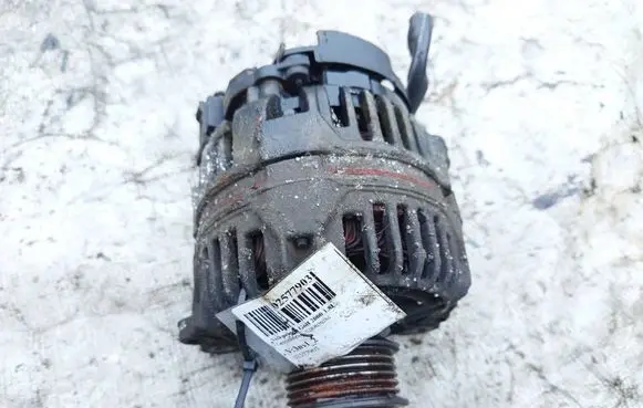 Volkswagen Golf IV Generator/alternator 028903028d