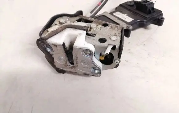 Mazda 6 Rear door lock a95a97l a95-a97-l
