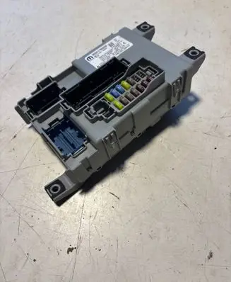 Fiat Doblo Relay mounting block 00521780060 28718496 116RI000832