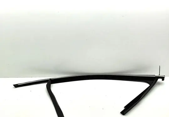 Volkswagen Tiguan Front door glass trim molding 571837431A