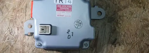 Toyota Yaris Battery control module 8989252010 1751007291