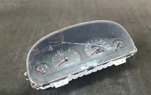 KIA Carnival Speedometer (instrument cluster) 57A5543 57A55431