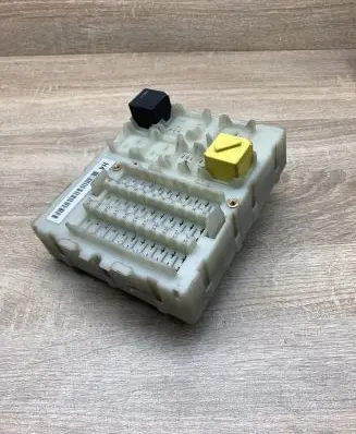 Ford Focus Fuse module 98AG14A073CH