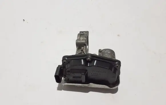 BMW 5 G30 G31 G38 Electric throttle body valve 8475154