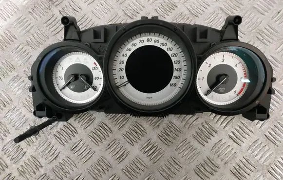 Mercedes-Benz C W204 Speedometer (instrument cluster) A2049004408 A2C53435305