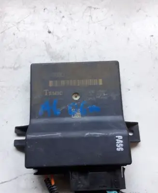 Audi A6 S6 C6 4F Gateway control module 4F0907468D