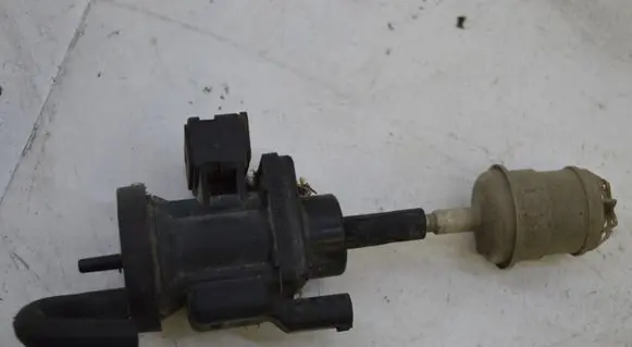 Mercedes-Benz A W168 Turbo solenoid valve A0005450427