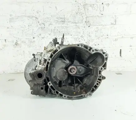 Manual 6 speed gearbox