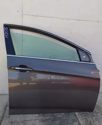 Hyundai i40 Front door