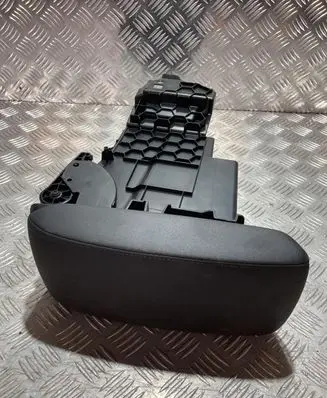 Suzuki SX4 S-Cross Armrest PK19455