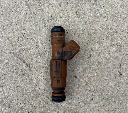 Volvo XC90 Fuel injector 9186340