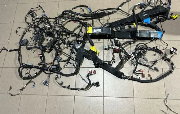 Jeep Grand Cherokee WL Panel wiring 68571235AB 16238DV 235AB