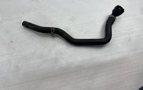 Volvo XC90 Engine coolant pipe/hose 31493266