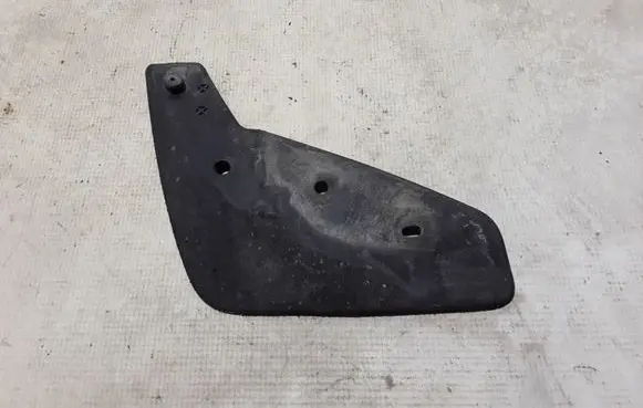 Volvo XC40 Rear mudguard 32260477
