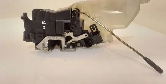 Mercedes-Benz CLK A208 C208 Front door lock 4172111231