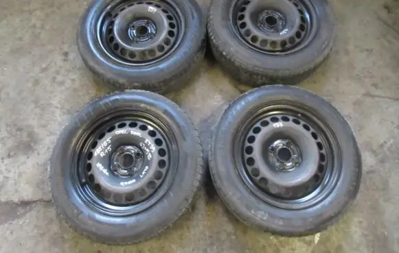 Opel Karl R15 steel rim 