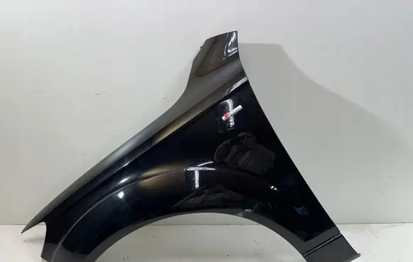 Audi Q7 4L Fender