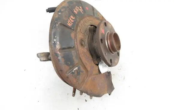 Volkswagen Touran I Front wheel hub spindle knuckle