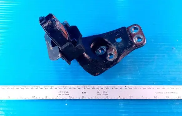 Toyota Sienna XL40 IV Other engine bay part WF60426 2H14