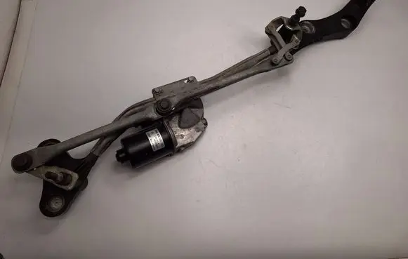 BMW 5 E60 E61 Front wiper linkage and motor 7194029 61617194029 61617176377
