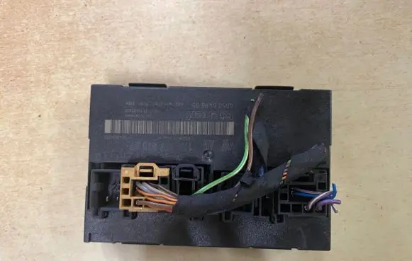 Volkswagen Caddy Comfort/convenience module 1K0959433CP 4050549805