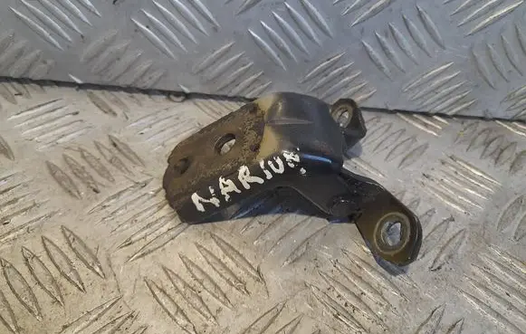 Nissan Navara D40 Front door upper hinge