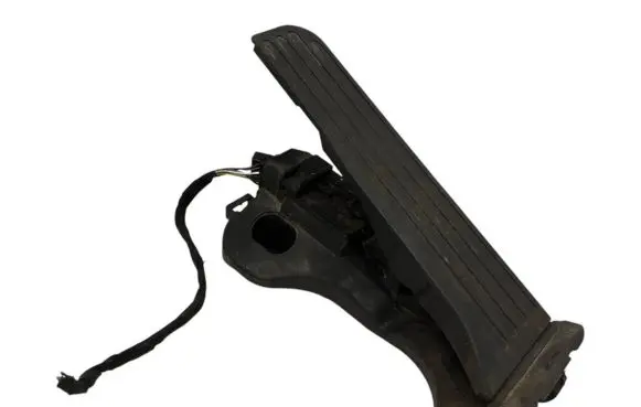 Volkswagen PASSAT B6 Accelerator throttle pedal 1K1723503L 6PV00860001
