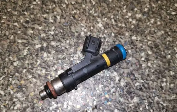 Mazda 6 Fuel injectors set 0280158103