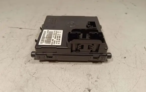 Mercedes-Benz E W213 Air conditioning/heating control unit A0009003810