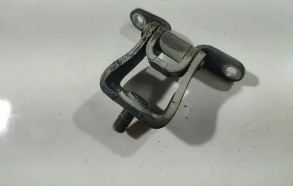 Skoda Superb B6 (3T) Rear door lower hinge 