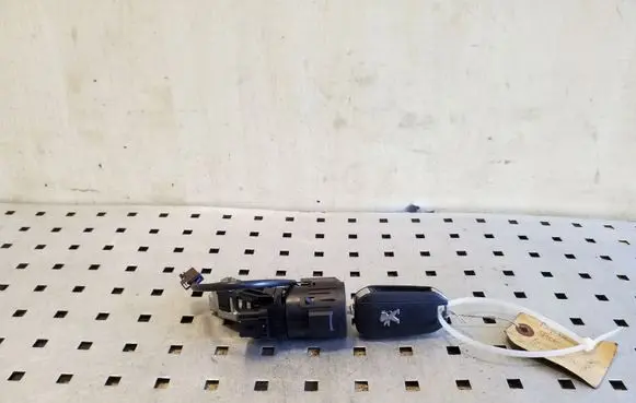 Peugeot 208 Ignition lock 96762547 9663123380