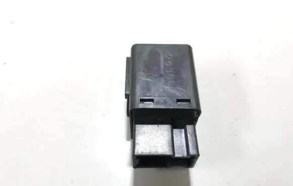 Nissan Almera N16 Other relay 24330c9900 24330-c9900
