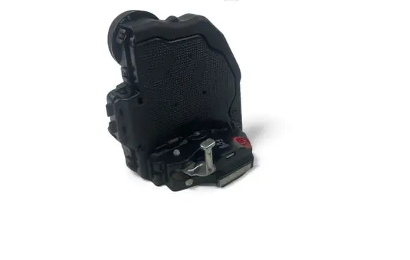 Toyota Avensis T270 Rear door lock 6906005050