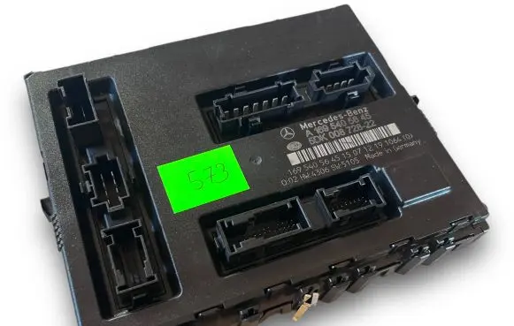 Mercedes-Benz A W169 Central body control module S573 A1695405645