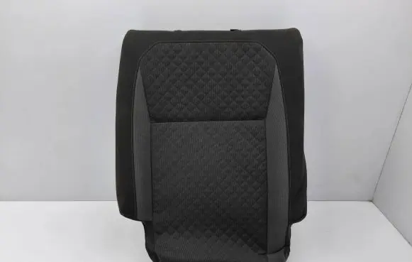 Volkswagen Tiguan Rear seat 