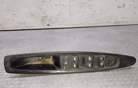 Citroen C4 I Electric window control switch 9651464577