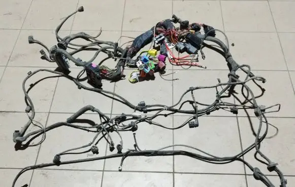 Volkswagen Transporter - Caravelle T5 Engine installation wiring loom