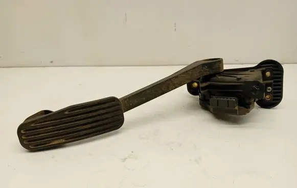Volvo S60 Accelerator throttle pedal 6PV00853701 30636004