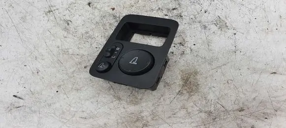 Honda CR-V Wing mirror switch NOCODE