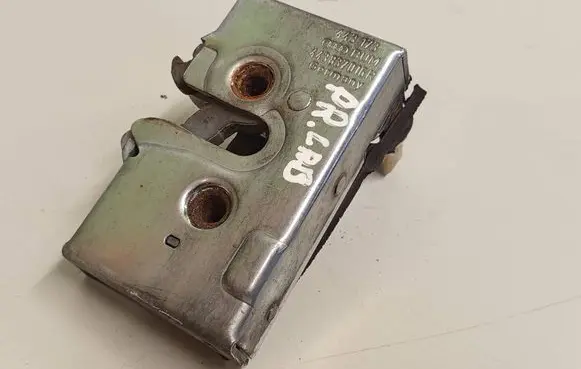 Audi V8 Front door lock 443837016R 443173