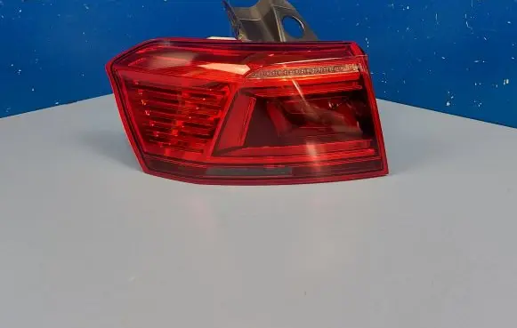 Volkswagen PASSAT B8 Rear/tail lights 3G9945207N 81870131